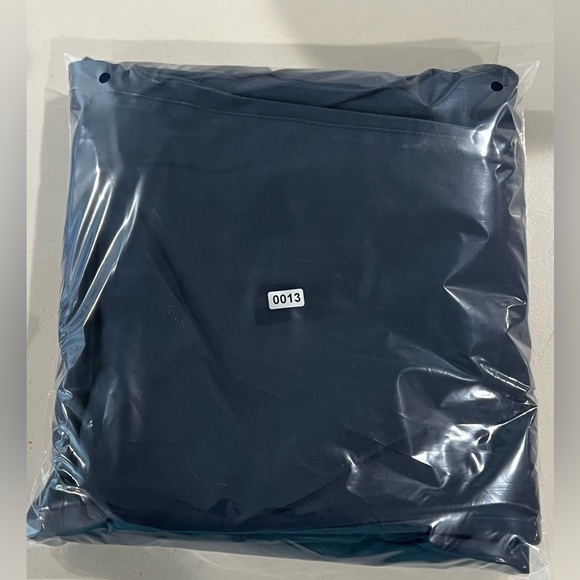 NWT TAYLRD 44W 32L Classic Navy Chino Pants Stretch Cotton Spill Resistant - Picture 8 of 8